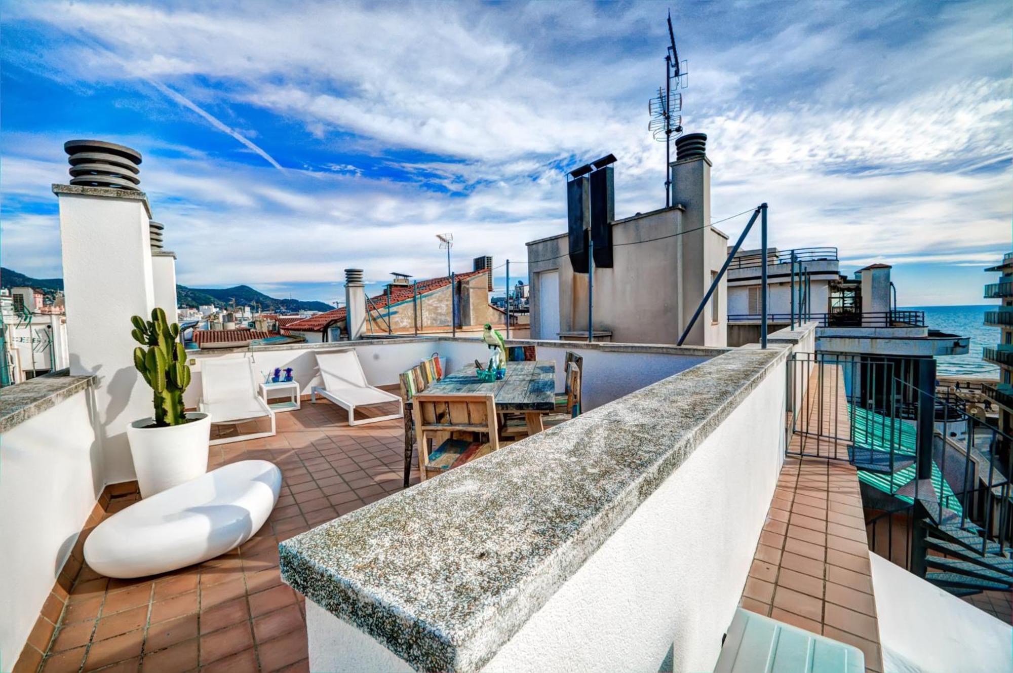 Beachstyle Penthouse By Hello Homes Sitges Eksteriør billede
